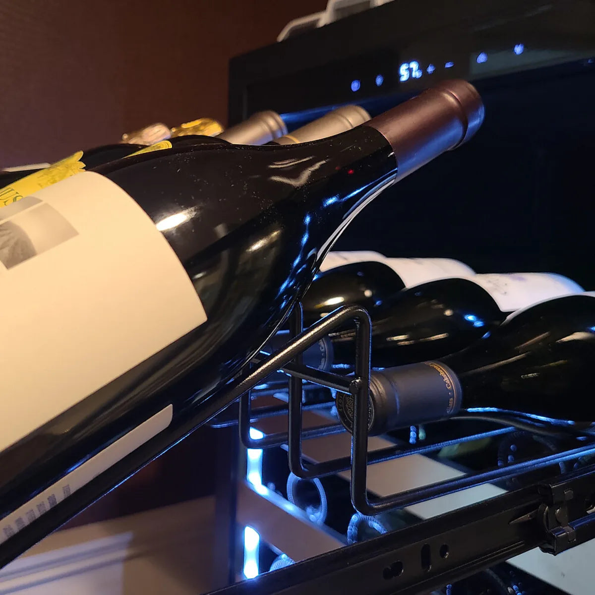 Xo Appliance XOU2470WGB Tall Single Zone Wine Black Glass