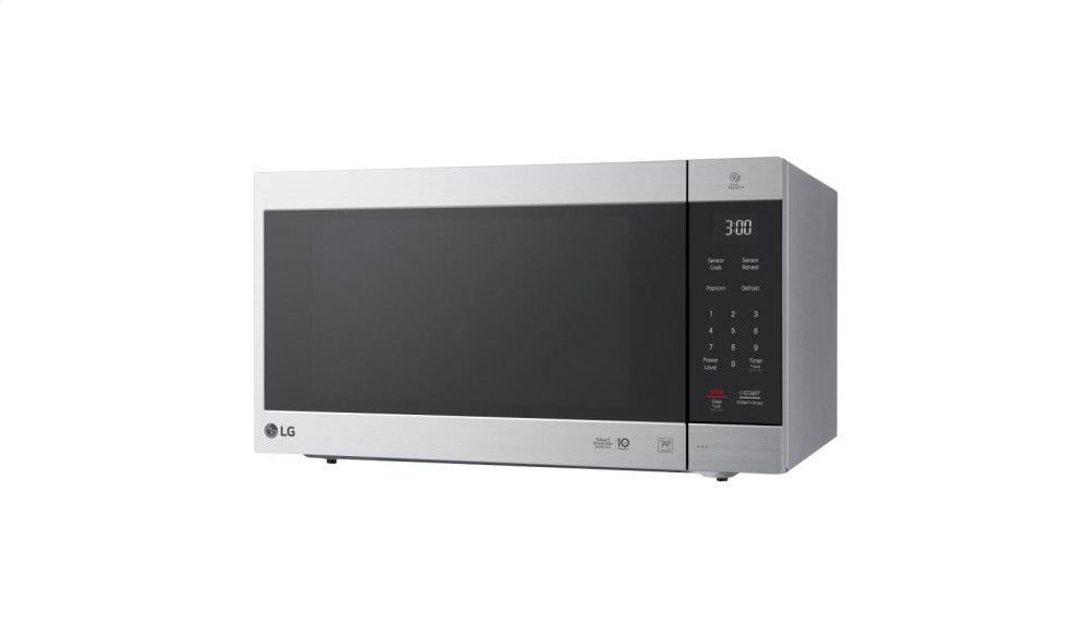 Lg LMC2075ST 2.0 Cu. Ft. Neochef&#8482; Countertop Microwave With Smart Inverter And Easyclean®