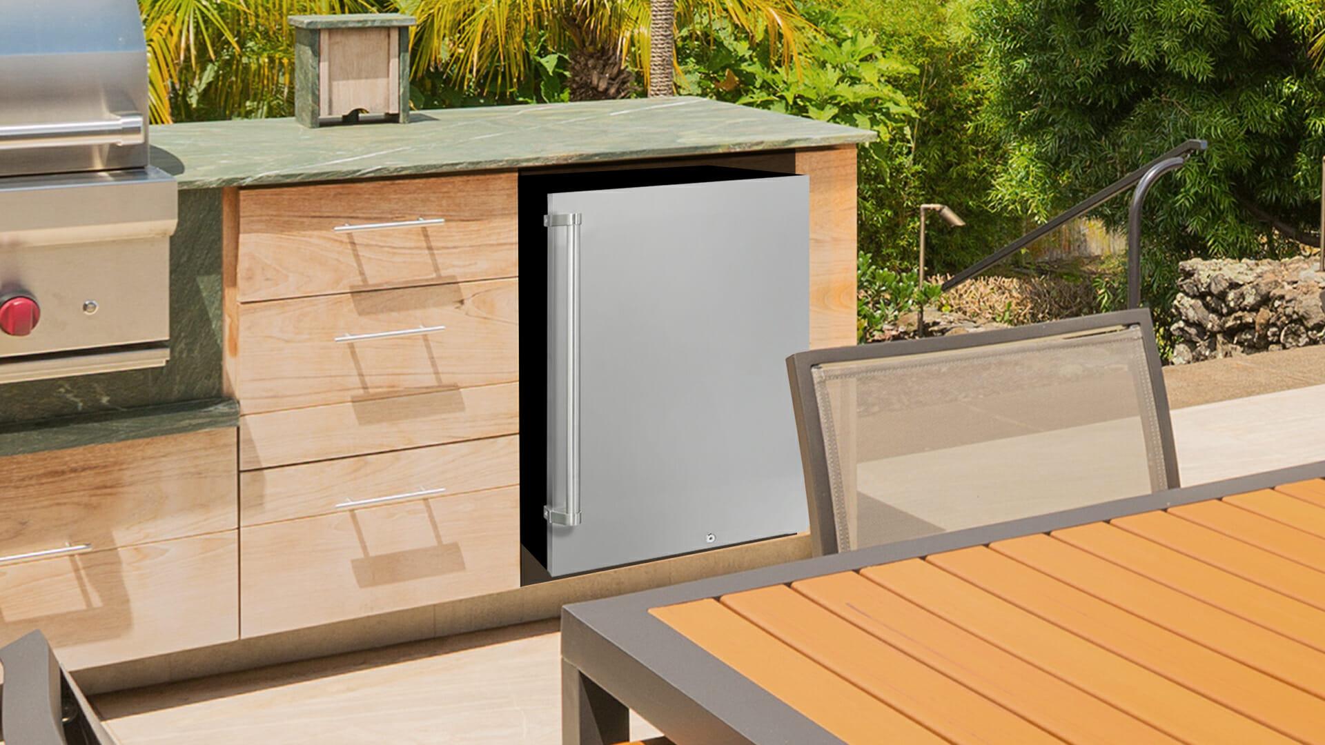 Danby DAR044A1SSO6 Danby 4.4 Cu. Ft. Outdoor Fridge In Stainless Steel