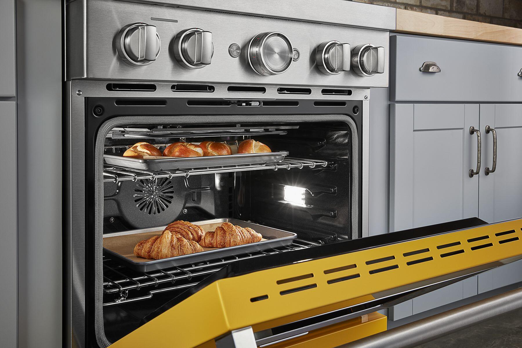 Kitchenaid KFDC500JYP Kitchenaid® 30'' Smart Commercial-Style Dual Fuel Range With 4 Burners - Yellow Pepper