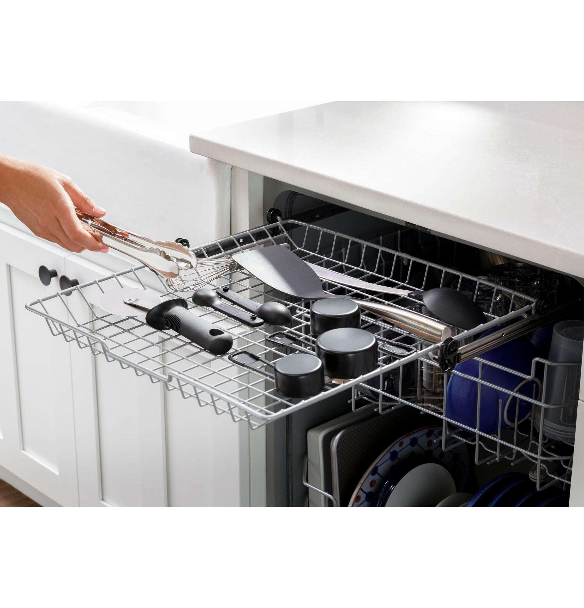 Ge Appliances GDT630PGRBB Ge® Top Control With Plastic Interior Dishwasher With Sanitize Cycle & Dry Boost