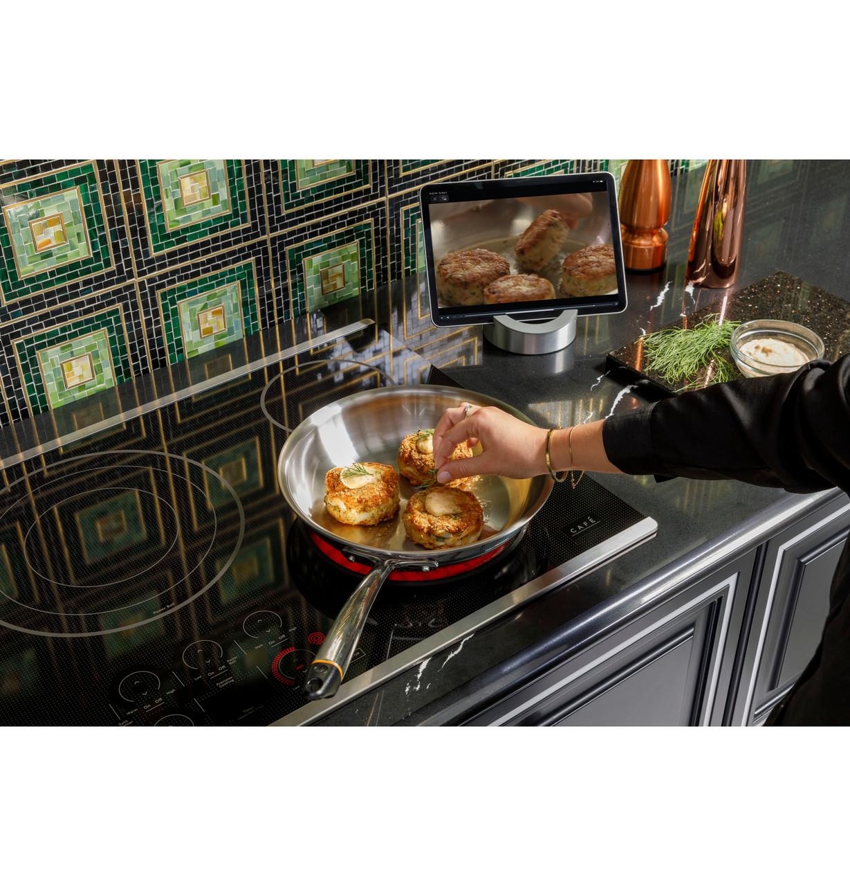 Cafe CEP90301TBB Café&#8482; 30" Touch-Control Electric Cooktop