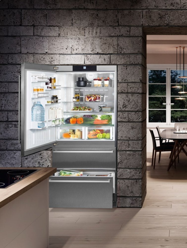 Liebherr CS2081 36" Fridge-Freezer With Nofrost