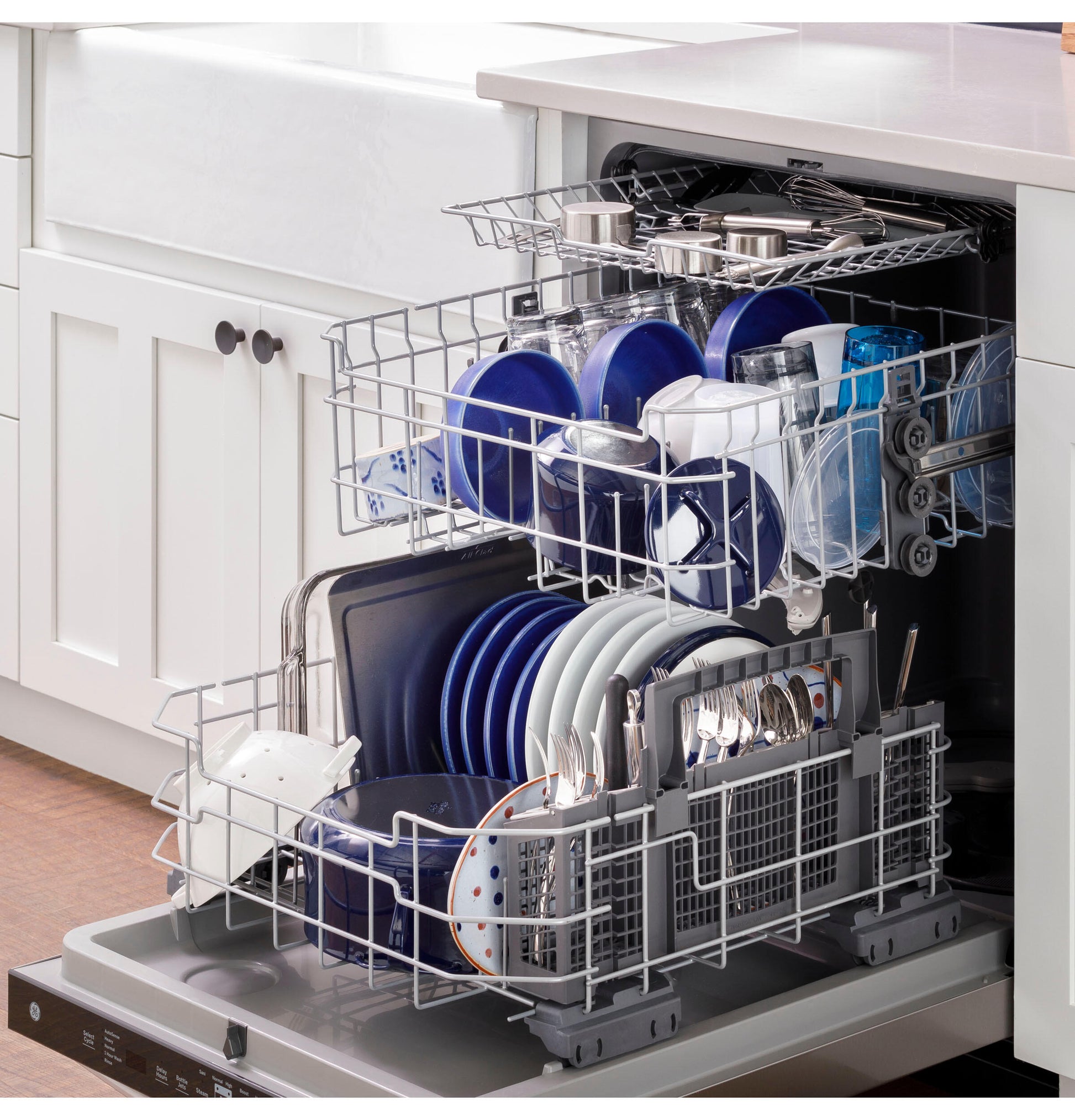Ge Appliances GDP630PGRWW Ge® Top Control With Plastic Interior Dishwasher With Sanitize Cycle & Dry Boost