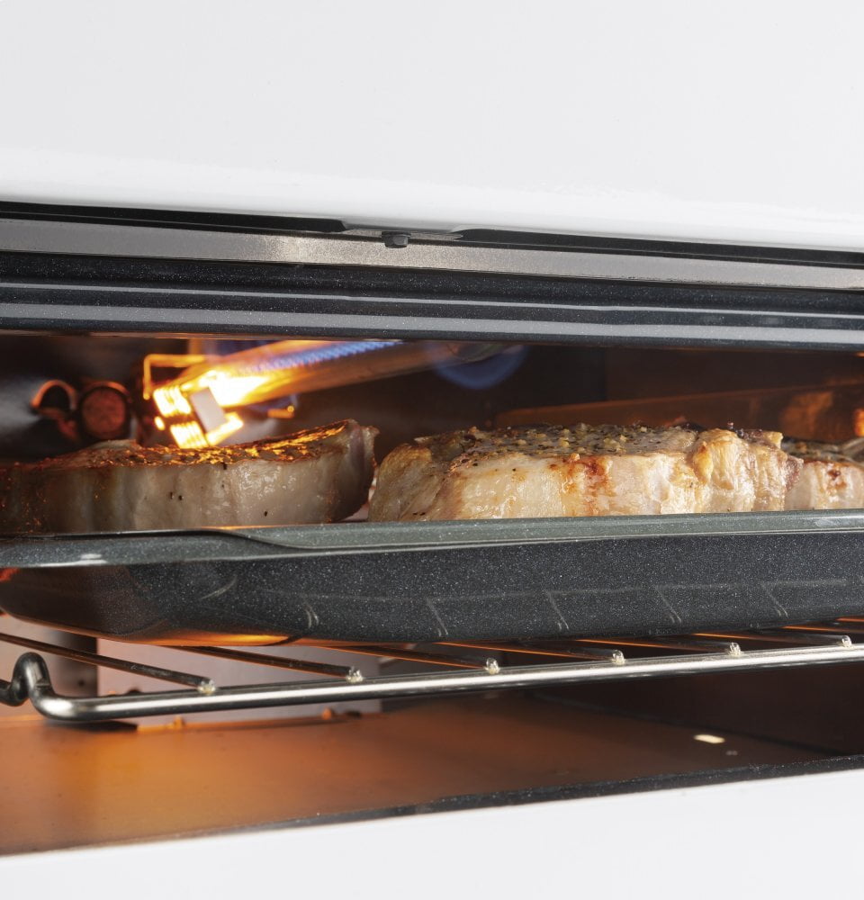 Hotpoint RGBS100DMWW Hotpoint® 30" Free-Standing Gas Range