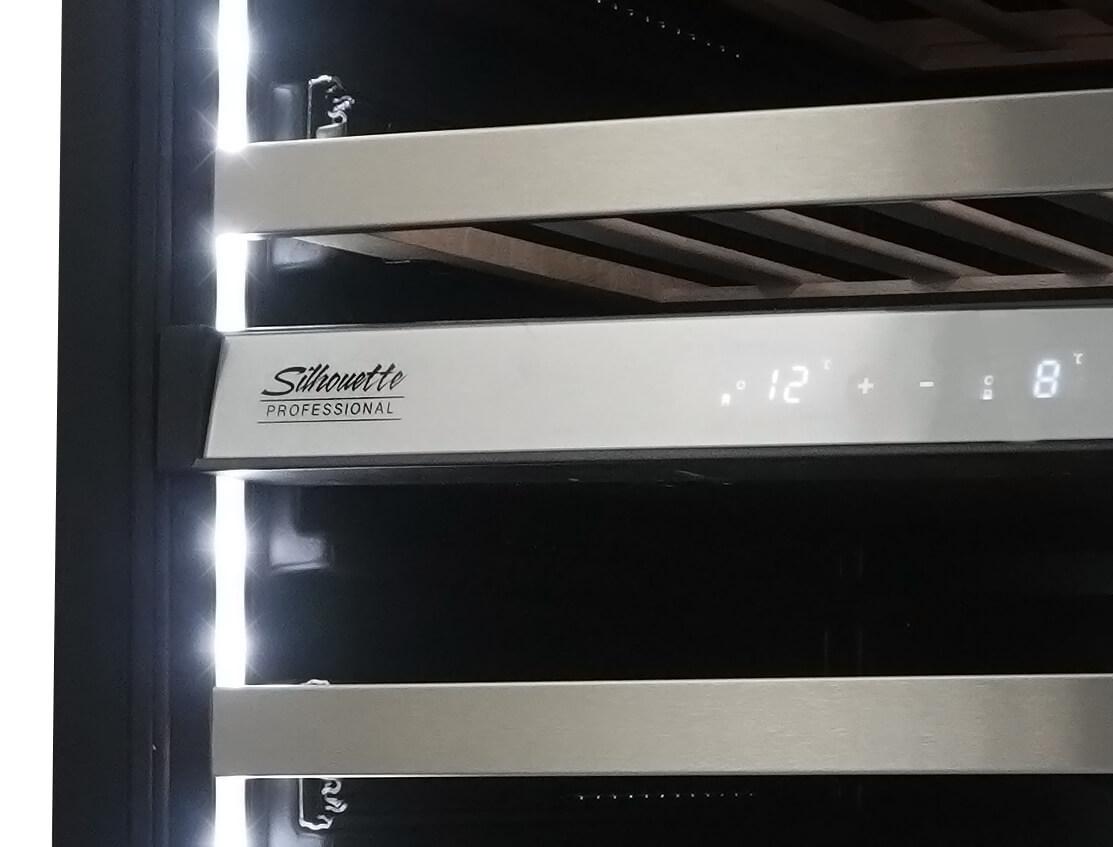 Silhouette SPRAR055D1SS Niagara - 5.5 Cu. Ft. Beverage Center