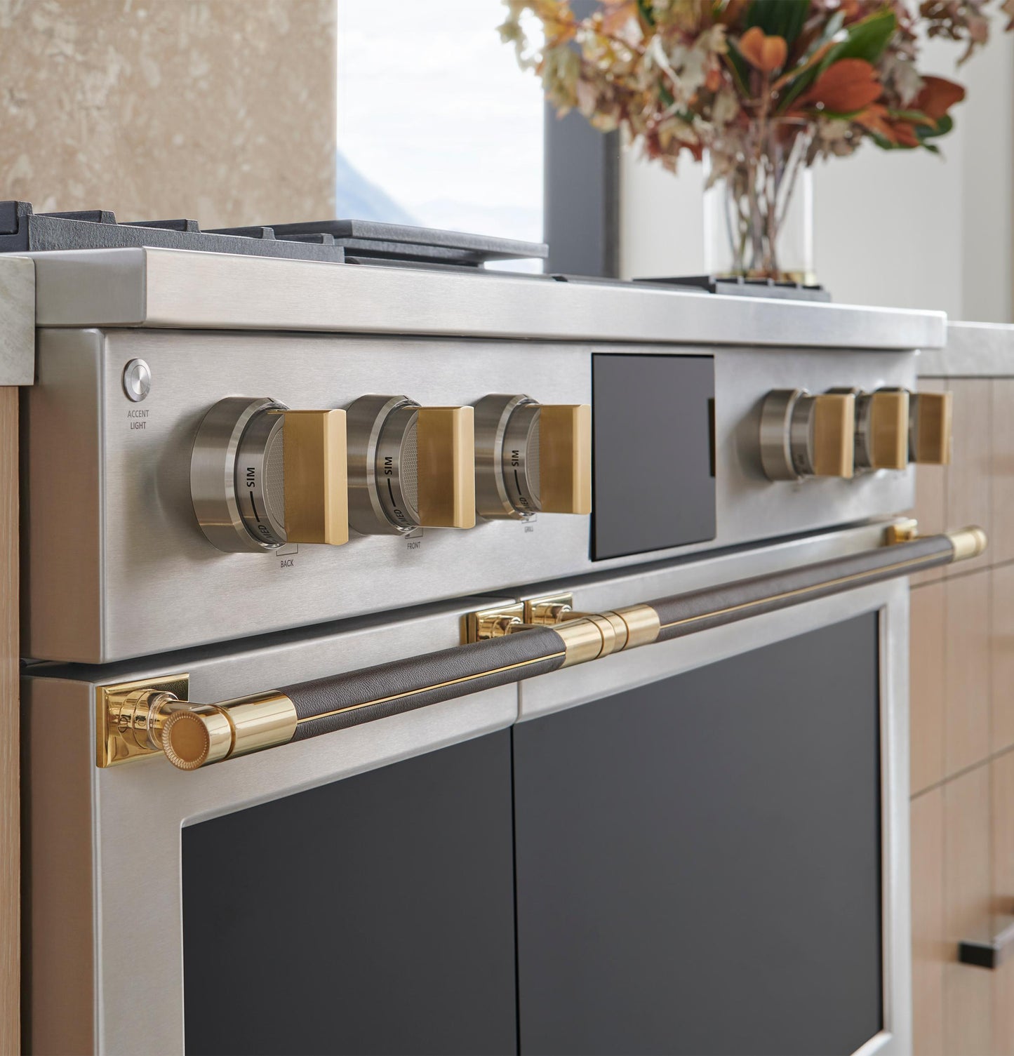 Monogram ZXPR36HKTB1 Monogram 36" Designer Collection Brass Handle For Pro Range