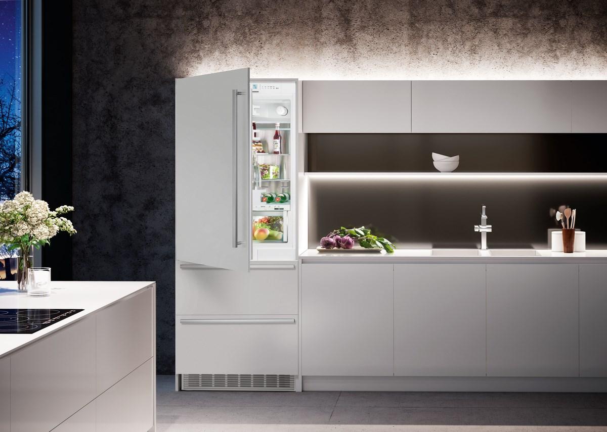 Liebherr HCB1591 Combined Refrigerator-Freezer With Biofresh And Nofrost For Integrated Use