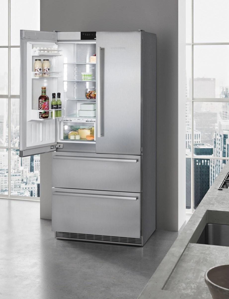 Liebherr CBS2092 Fridge-Freezer With Biofresh And Nofrost