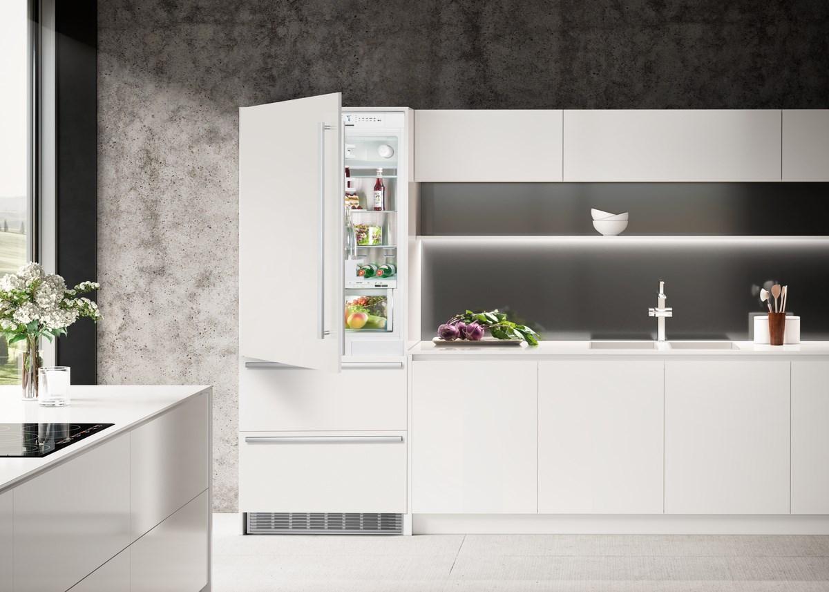 Liebherr HCB1591 Combined Refrigerator-Freezer With Biofresh And Nofrost For Integrated Use