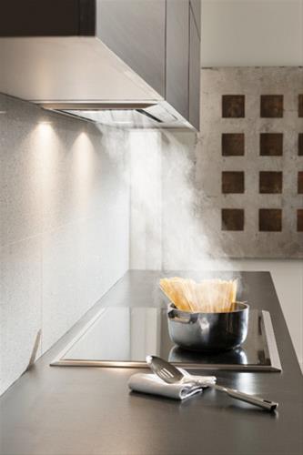 Best Range Hoods P195P1M70SB6 28-5/16" Ss Range Hood W/ Internal P6 650 Max Cfm Blower