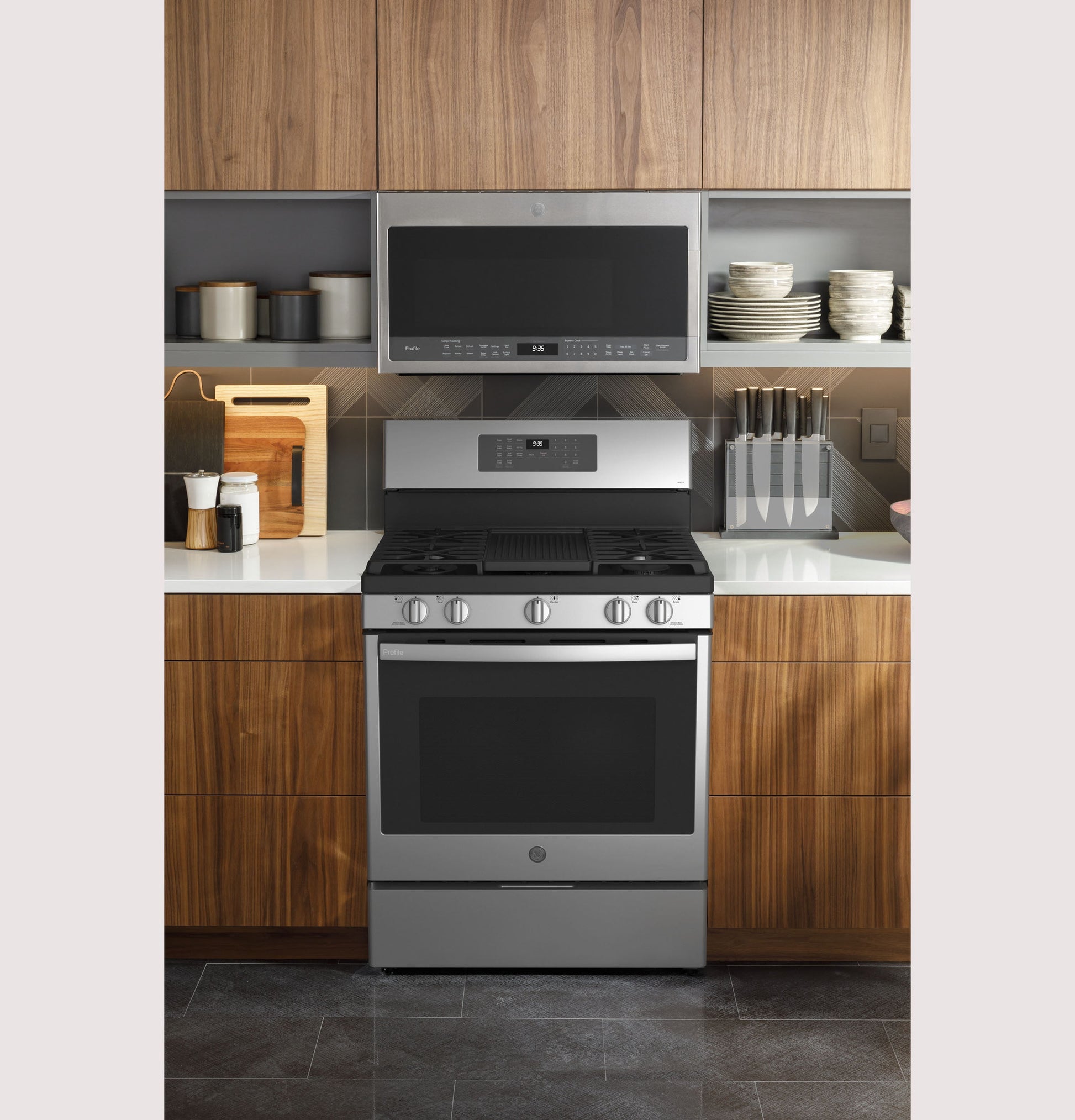 Ge Appliances PGB935YPFS Ge Profile™ Smart 30" Free-Standing Self Clean Gas Fingerprint Resistant Range With No Preheat Air Fry