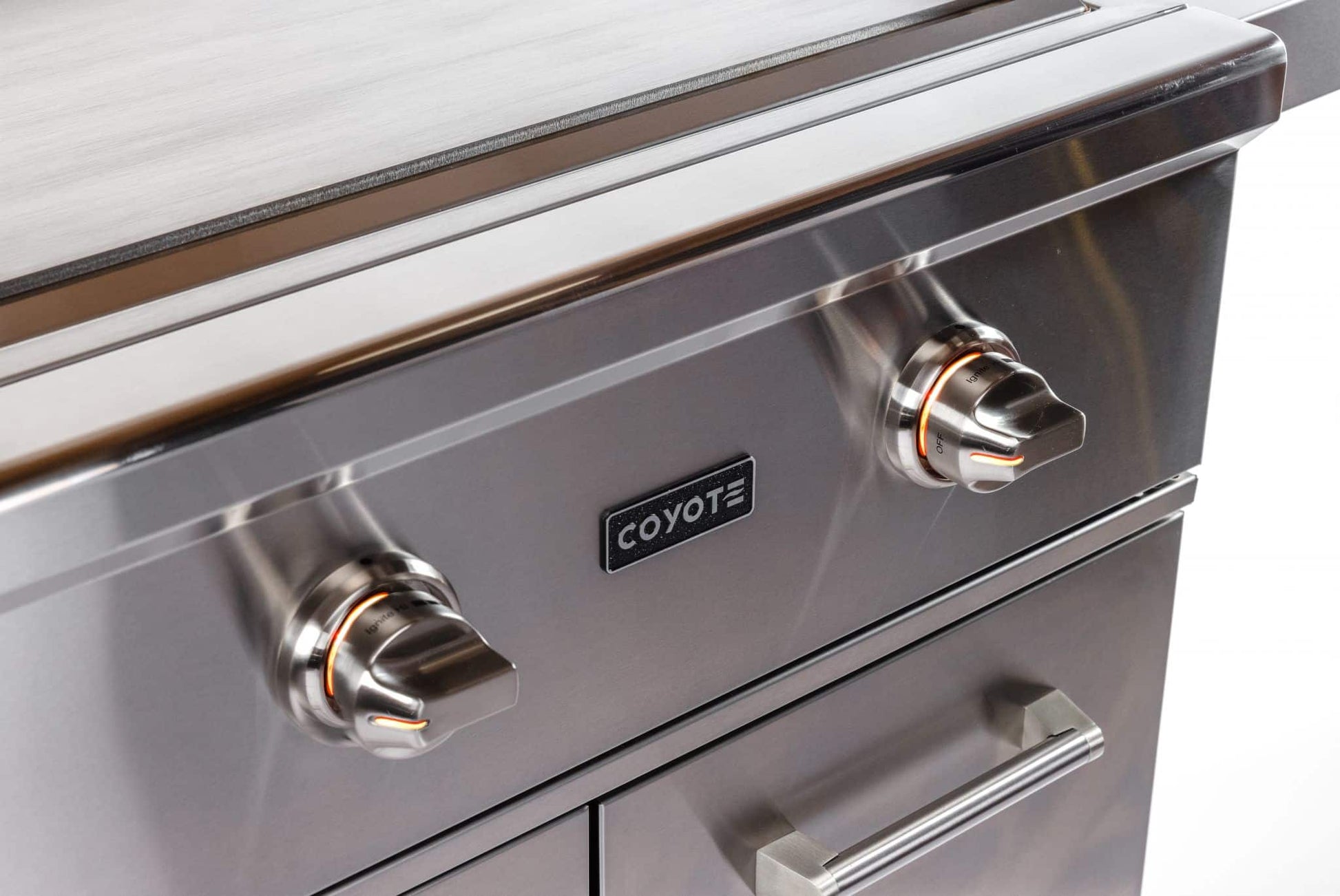 Coyote C1FTG30LP 30" Flat Top Grill Built-In; Lp