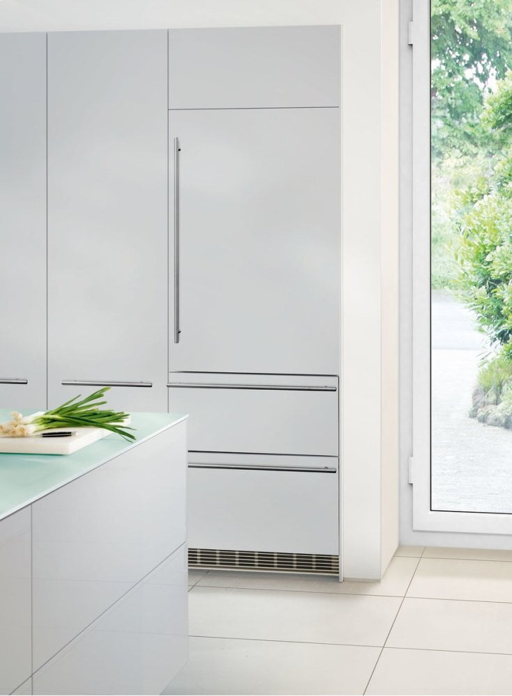 Liebherr HC1550 30" Combined Refrigerator-Freezer With Nofrost For Integrated Use