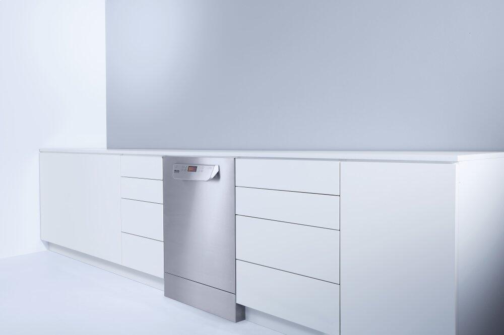 Miele STAND2 Stand 2 - Plinth Panel For Built-Under Appliances.