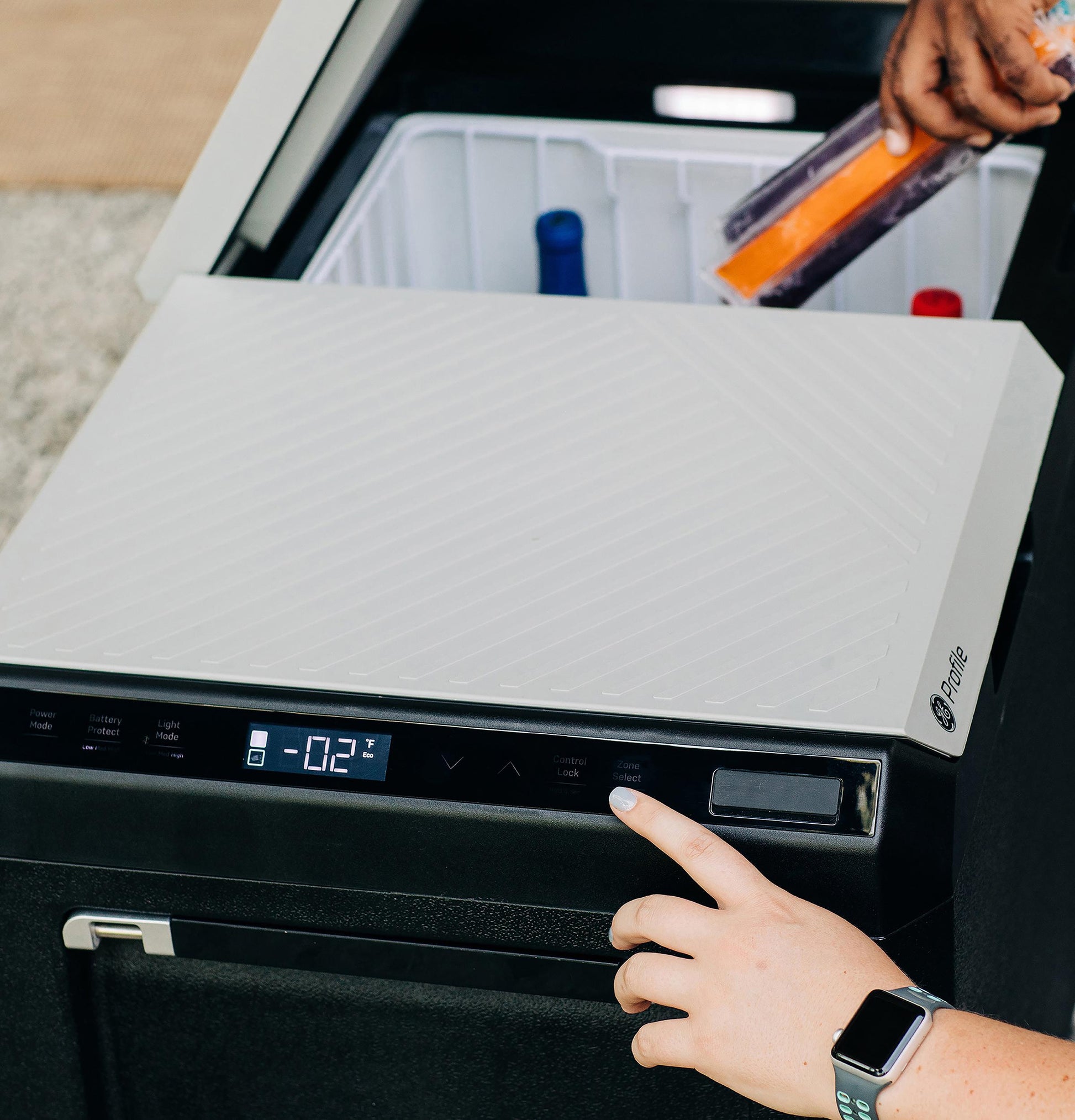 Ge Appliances PRV03ATTBB Ge Profile™ Electric Cooler