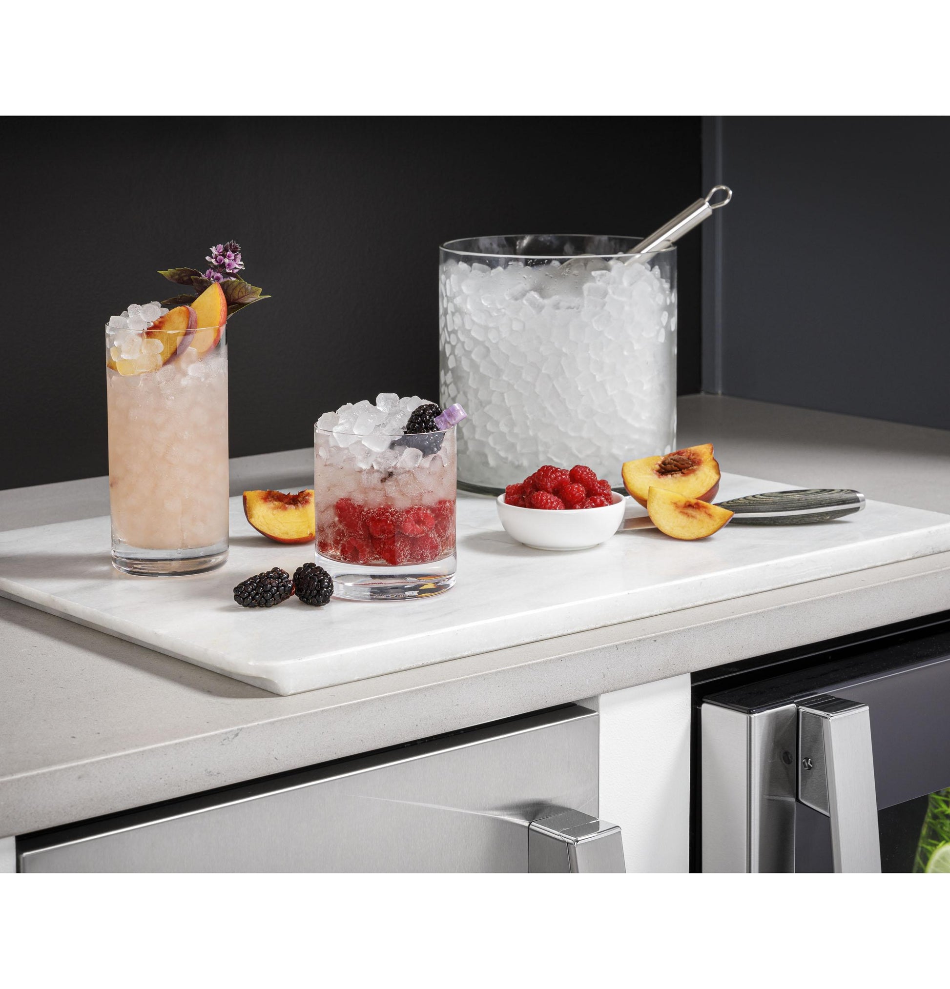 Ge Appliances UNC15NPRII Ice Maker 15-Inch - Nugget Ice