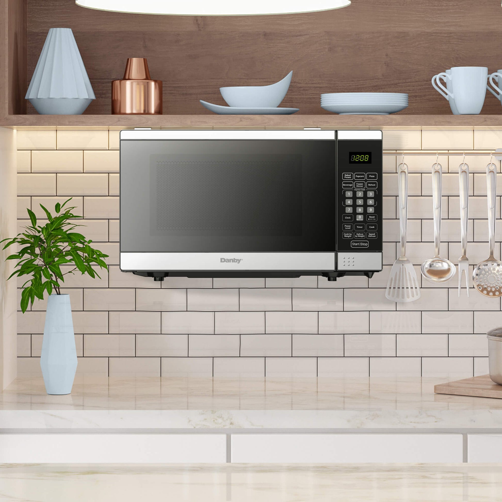 Danby DDMW007501G1 Danby 0.7 Cu. Ft. Space Saving Under The Cupboard Microwave