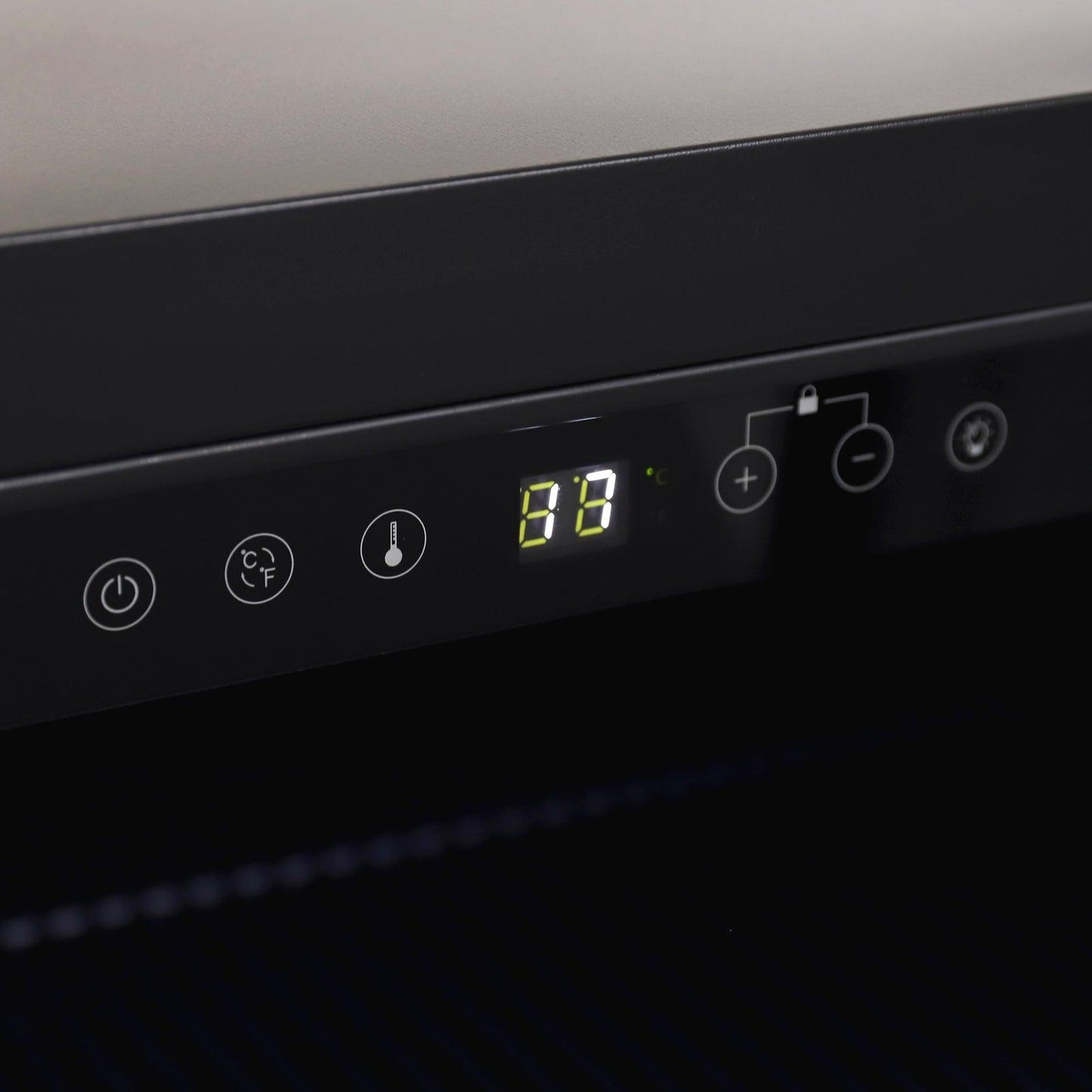 Avanti BCD50Z3S 126 Can Beverage Center