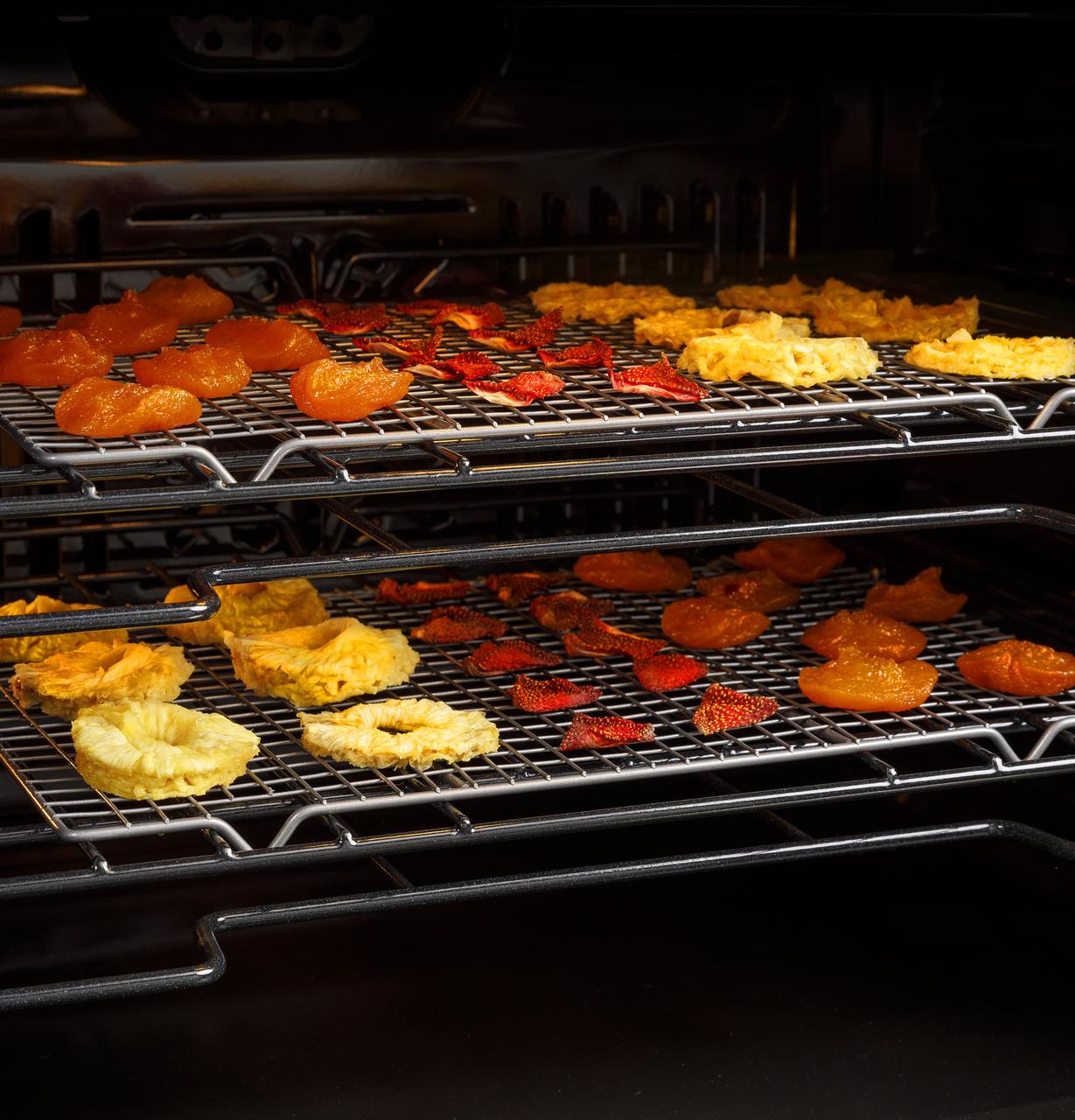 Cafe CTS90DM2NS5 Café™ Minimal Series 30" Smart Built-In Convection Single Wall Oven In Platinum Glass