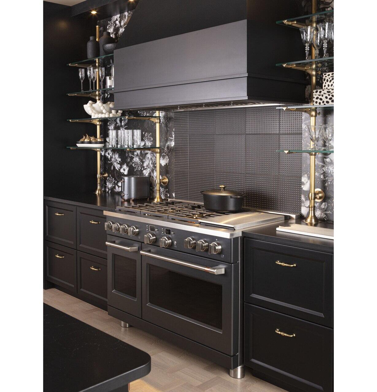 Cafe C2Y486P3TD1 Café™ 48" Smart Dual-Fuel Commercial-Style Range With 6 Burners And Griddle (Natural Gas)