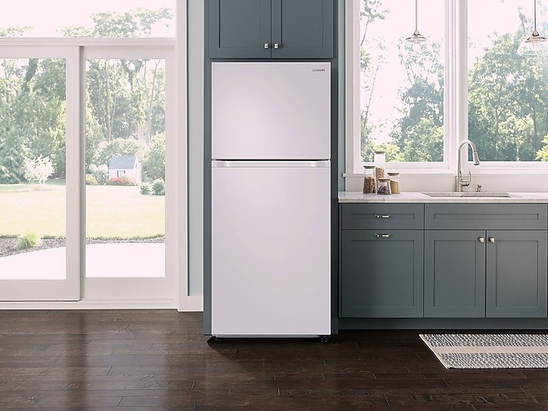 Samsung RT18M6213WW 18 Cu. Ft. Top Freezer Refrigerator With Flexzone™ In White