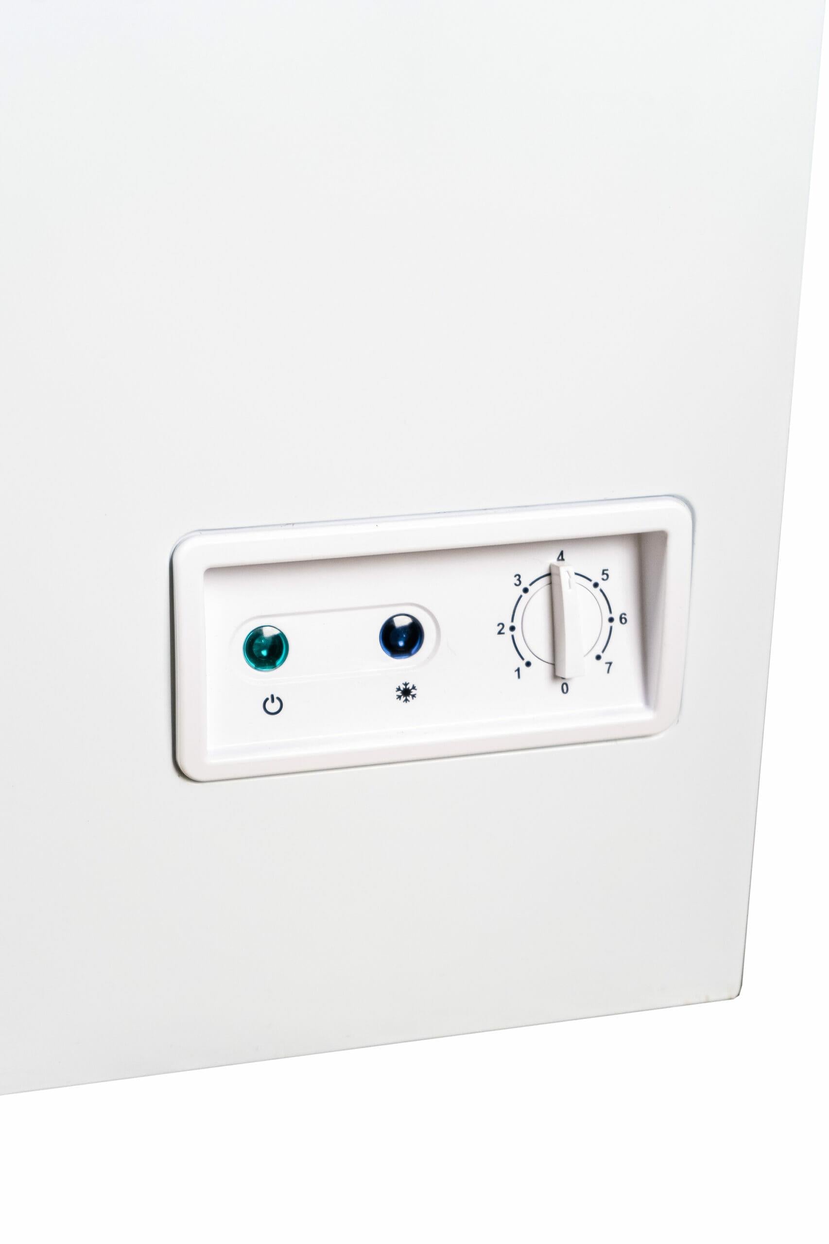 Danby DCF050A5WDB Danby 5.0 Cu. Ft. Square Model Chest Freezer Doe