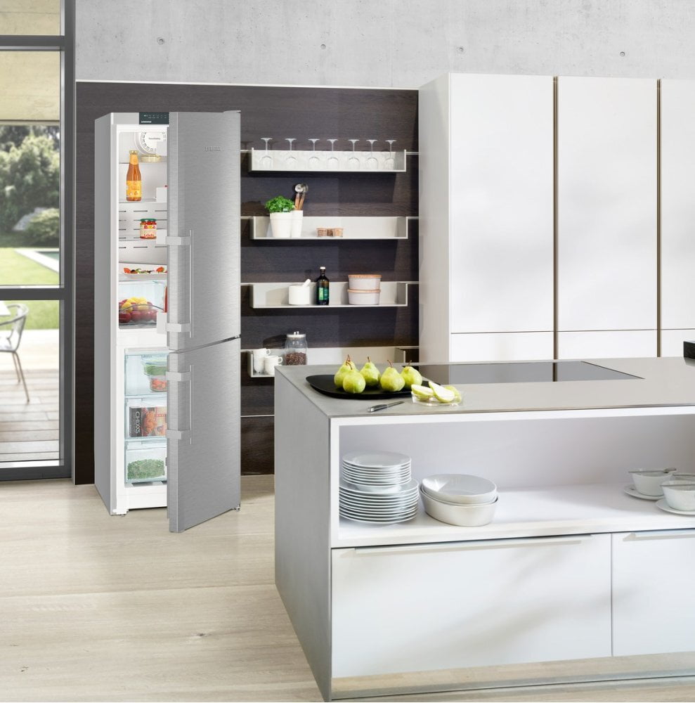 Liebherr CS1210 24" Fridge-Freezer With Nofrost