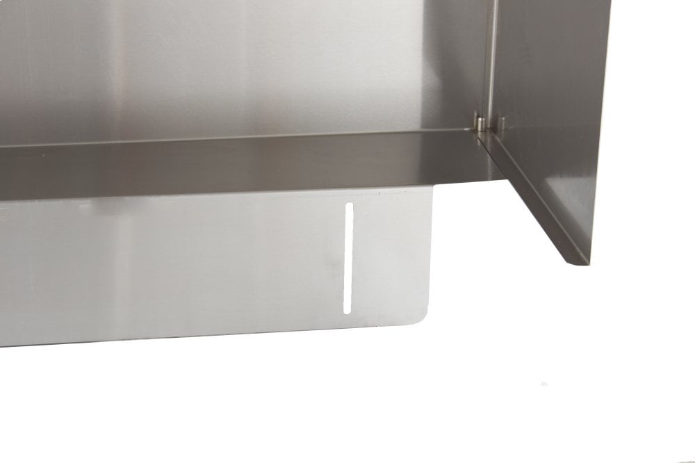 Blaze Grills BLZPROWG44 4 Burner Professional Grill Wind Guard