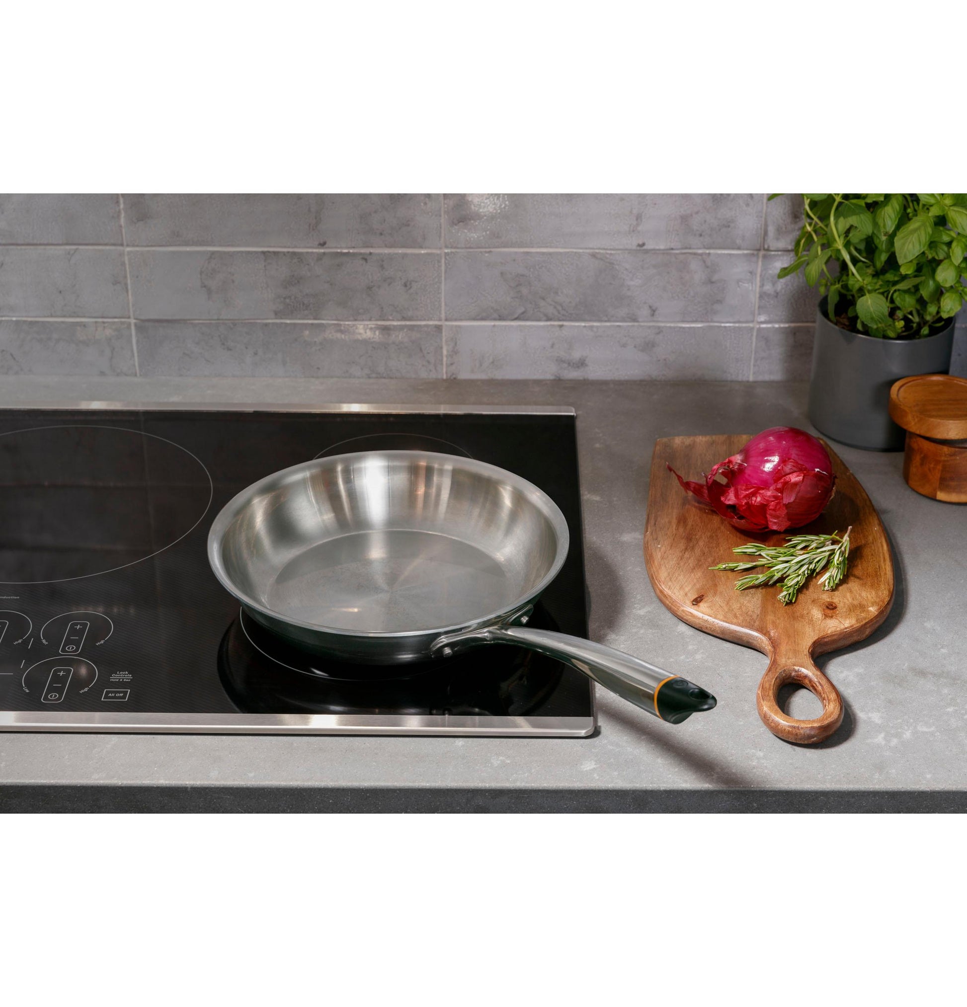 Ge Appliances PHP7036DTBB Ge Profile™ 36" Built-In Touch Control Induction Cooktop