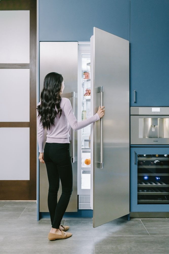 Thermador T18IF900SP 18-Inch Built-In Panel Ready Freezer Column