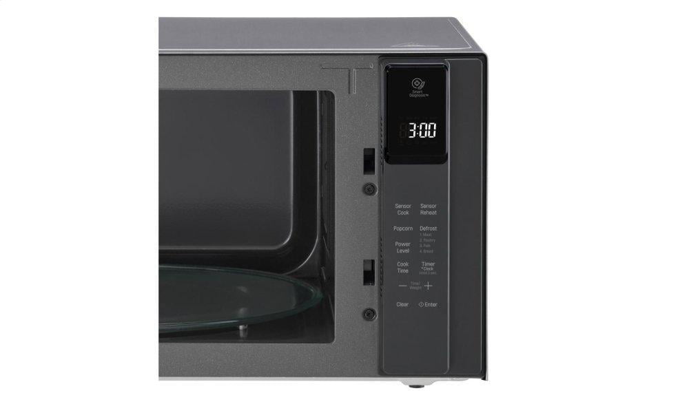 Lg LMC1575ST 1.5 Cu. Ft. Neochef&#8482; Countertop Microwave With Smart Inverter And Easyclean®