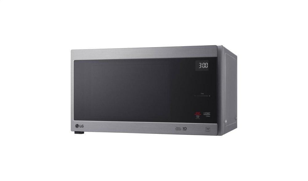 Lg LMC1575ST 1.5 Cu. Ft. Neochef™ Countertop Microwave With Smart Inverter And Easyclean®