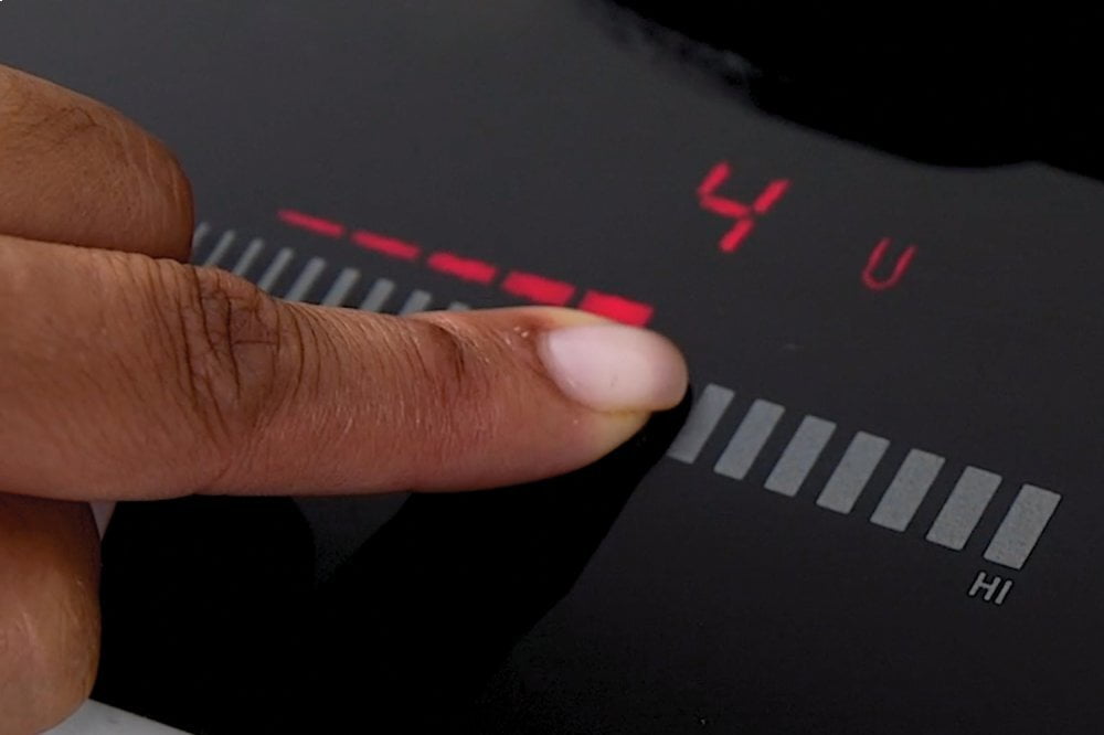 Kenyon B80301 Bridge Induction 2 Burner Portrait