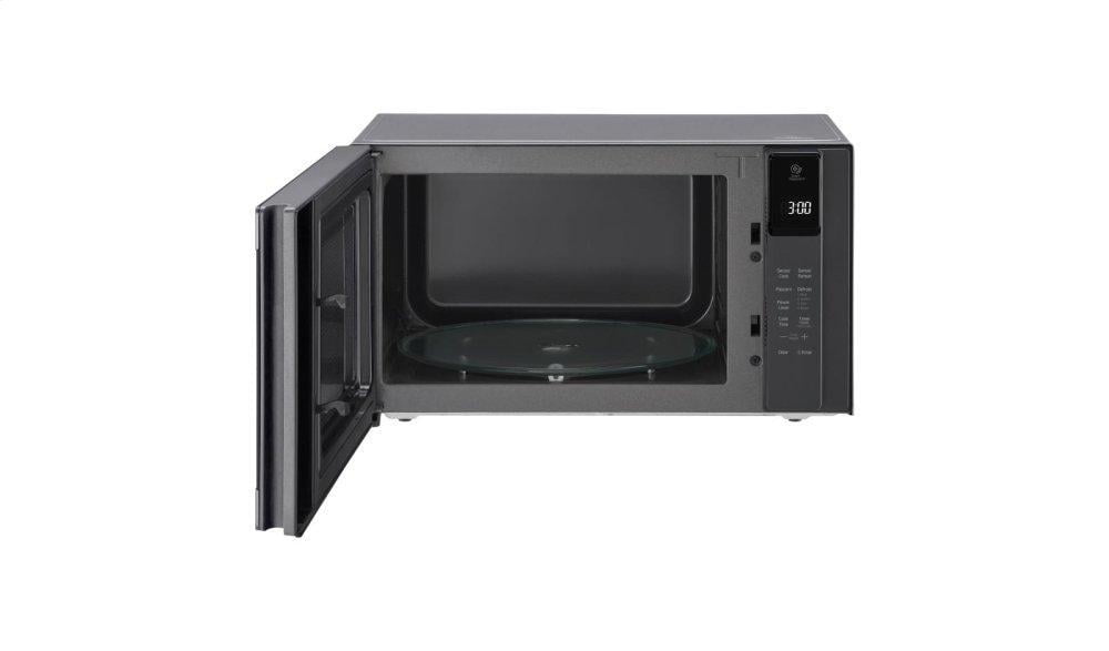 Lg LMC1575ST 1.5 Cu. Ft. Neochef™ Countertop Microwave With Smart Inverter And Easyclean®