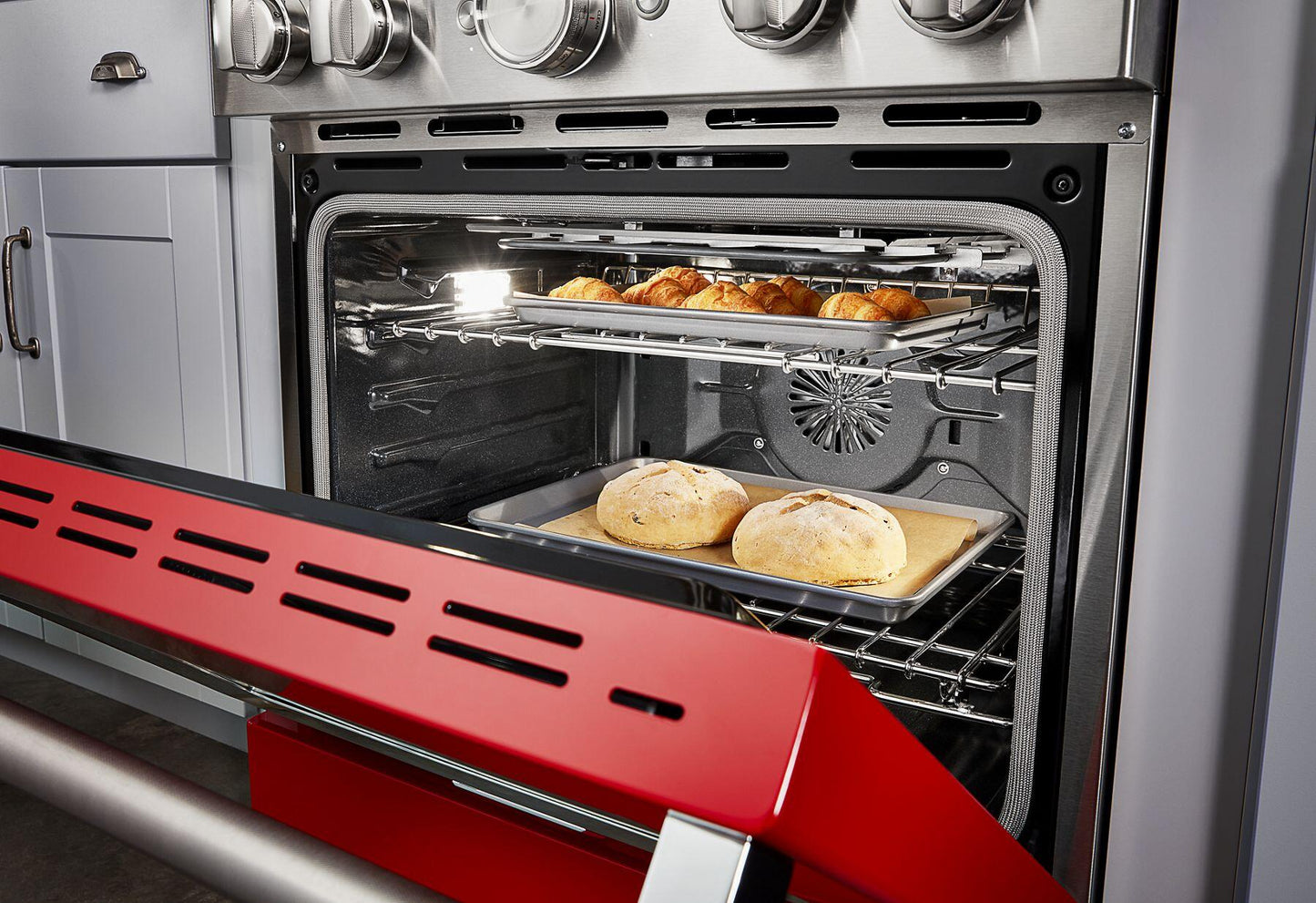 Kitchenaid KFDC500JPA Kitchenaid® 30'' Smart Commercial-Style Dual Fuel Range With 4 Burners - Passion Red