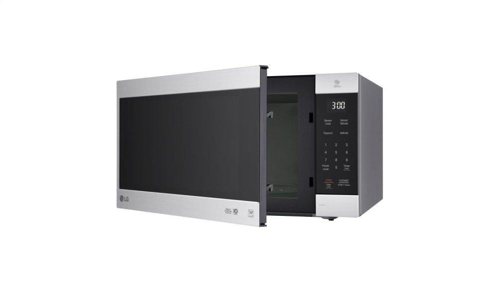 Lg LMC2075ST 2.0 Cu. Ft. Neochef™ Countertop Microwave With Smart Inverter And Easyclean®