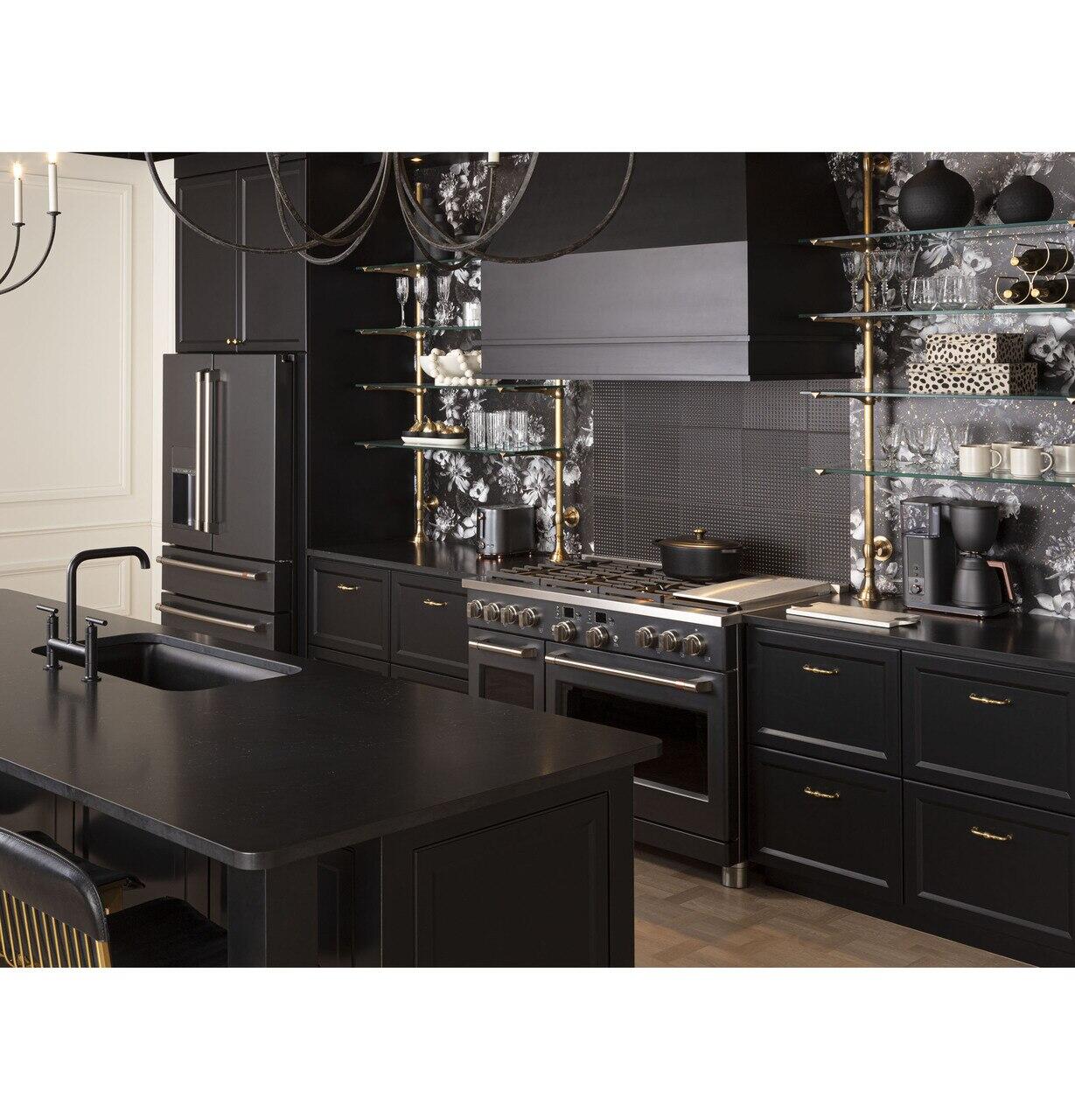 Cafe C2Y486P3TD1 Café™ 48" Smart Dual-Fuel Commercial-Style Range With 6 Burners And Griddle (Natural Gas)