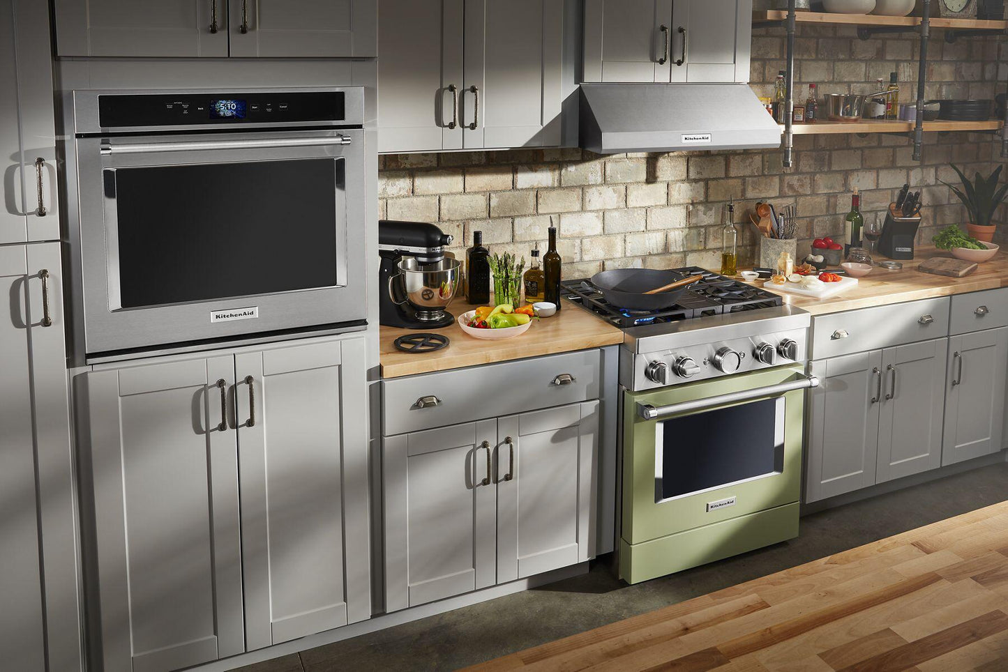 Kitchenaid KFDC500JAV Kitchenaid® 30'' Smart Commercial-Style Dual Fuel Range With 4 Burners - Avocado Cream