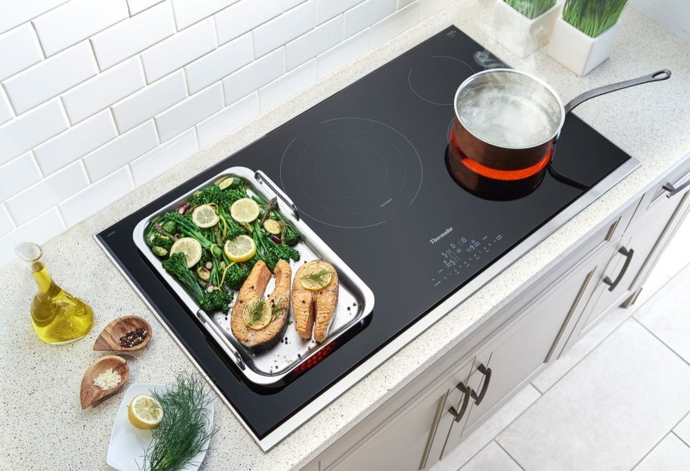 Thermador CET366TB 36-Inch Masterpiece® Touch Control Electric Cooktop, Black, Framed