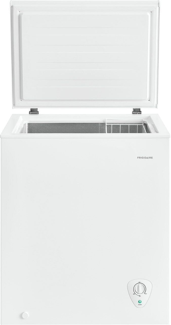 Frigidaire FFFC05M2UW Frigidaire 5 Cu. Ft. Chest Freezer