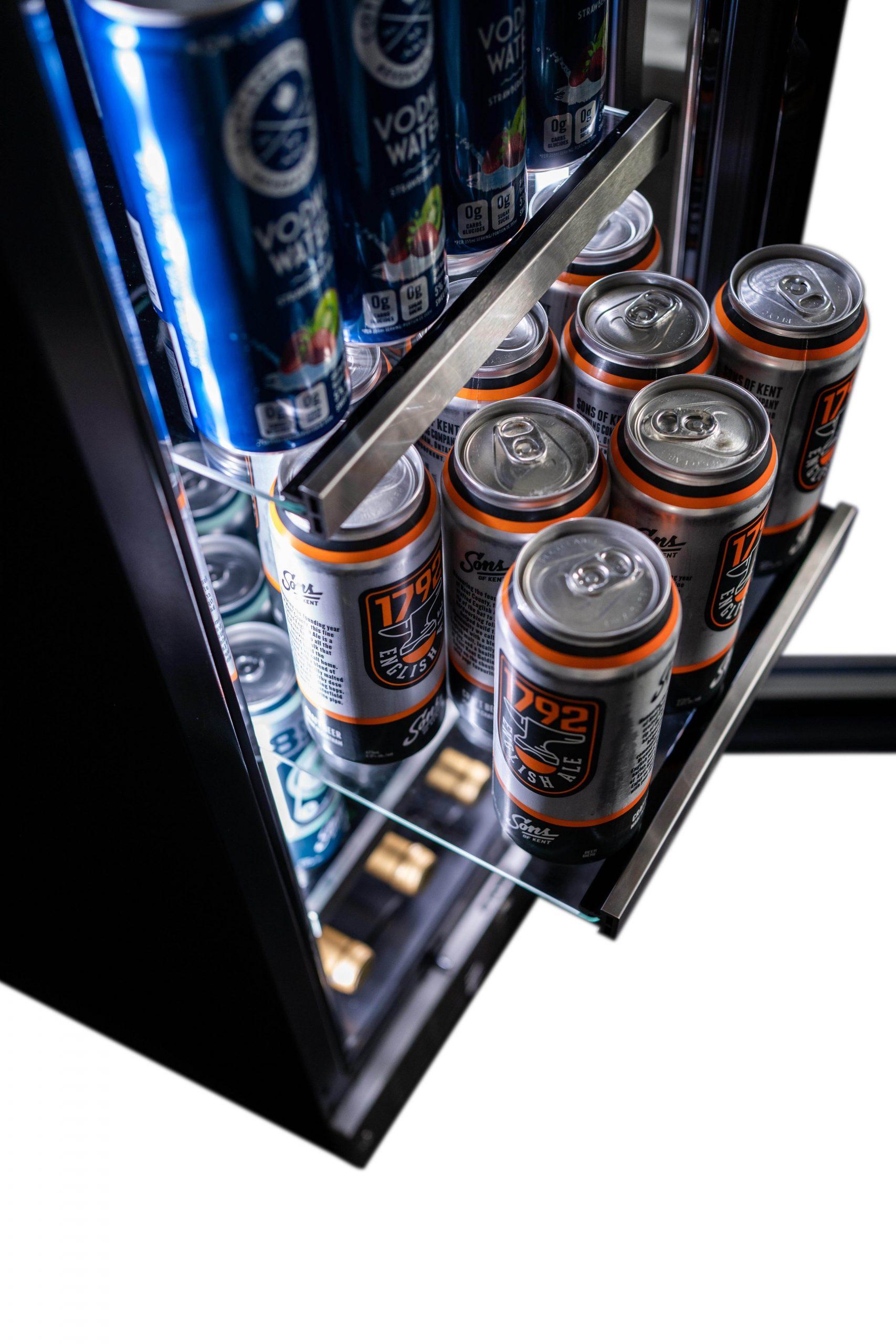 Silhouette SPRBC031D1SS Silhouette - 3.1 Cu. Ft. Built-In Under Counter Beverage Center