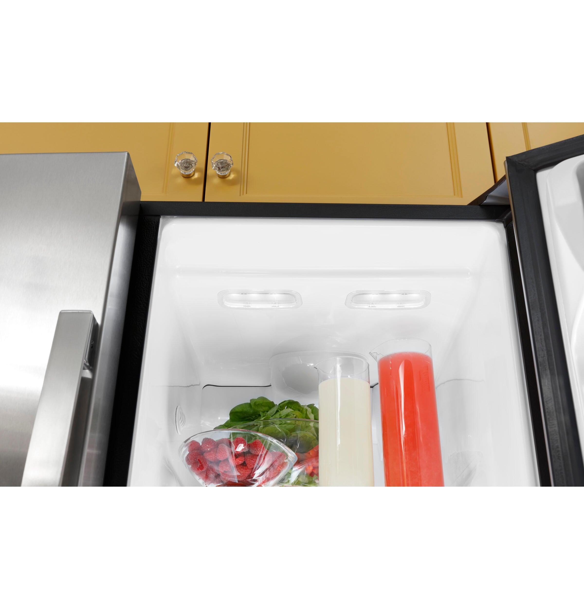 Ge Appliances GSS25GGPBB Ge® 25.3 Cu. Ft. Side-By-Side Refrigerator