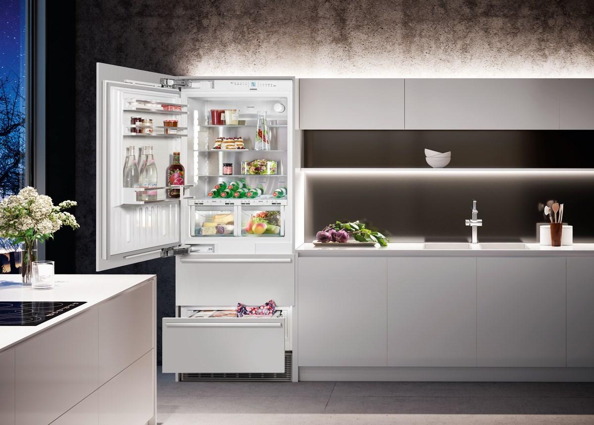 Liebherr HCB1591 Combined Refrigerator-Freezer With Biofresh And Nofrost For Integrated Use