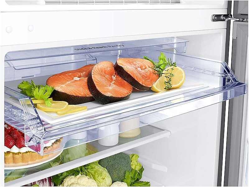 Samsung RT21M6215SR 21 Cu. Ft. Top Freezer Refrigerator With Flexzone™ And Ice Maker In Stainless Steel