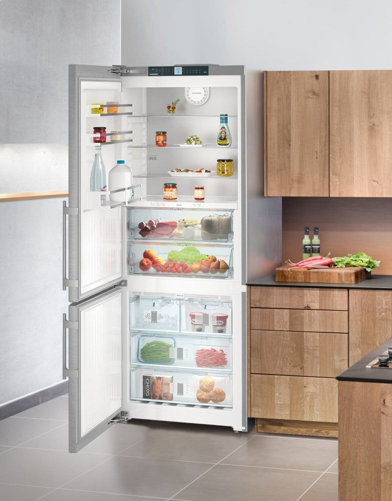 Liebherr CBS1661 30" Fridge-Freezer With Biofresh And Nofrost