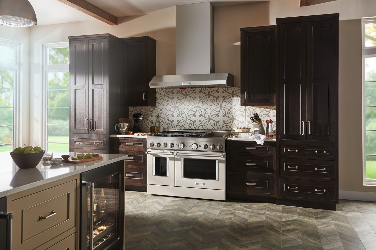 Kitchenaid KFGC558JMH Kitchenaid® 48'' Smart Commercial-Style Gas Range With Griddle - Milkshake