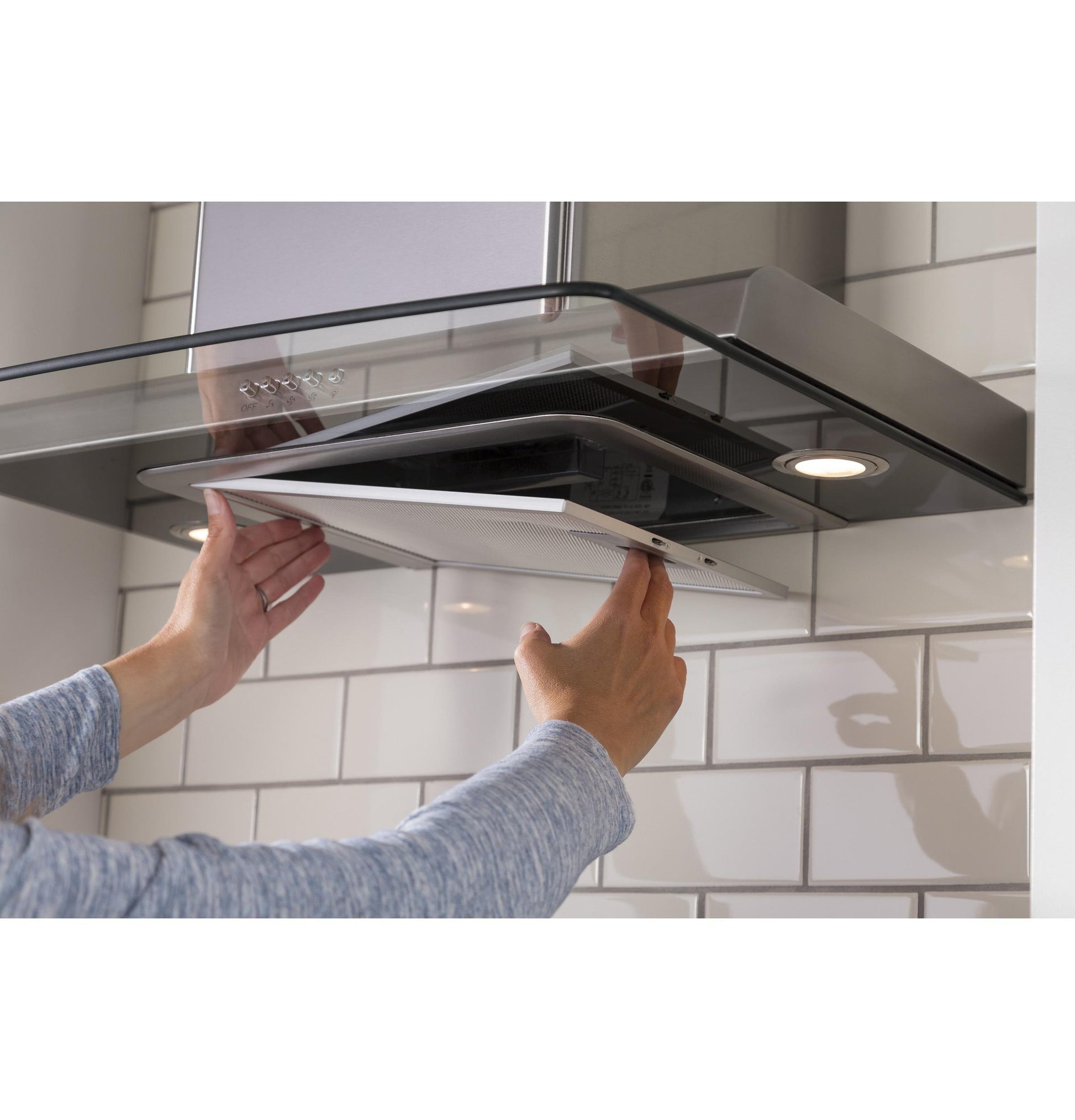 Ge Appliances UVW7241SNSS 24" Chimney Vent With Tempered Glass