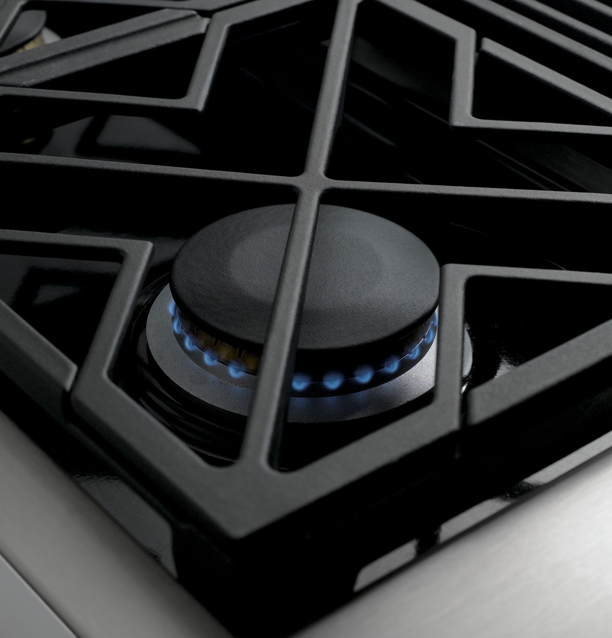 Monogram ZGU364NDPSS Monogram 36" Professional Gas Rangetop With 4 Burners And Griddle (Natural Gas)