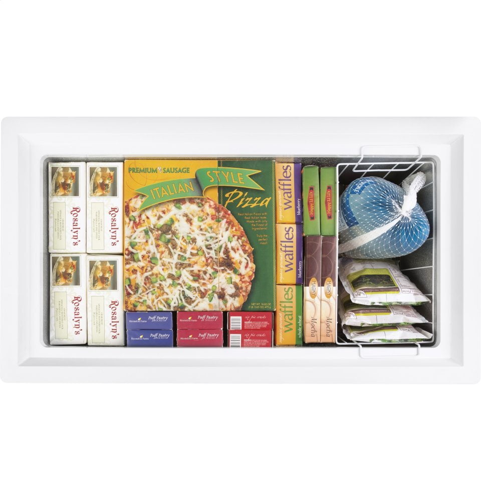 Hotpoint HCM7SMWW Hotpoint® 7.1 Cu. Ft. Manual Defrost Chest Freezer